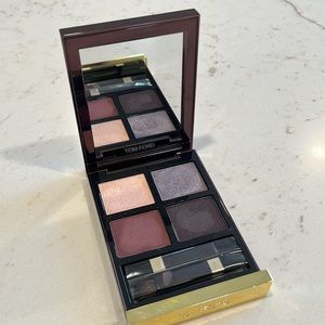 Tom Ford Eyeshadow Quad in 39 Violet Satine’